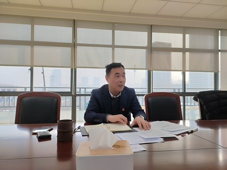 2021.2.4组织生活会顾总调研 (3)_副本.jpg 2021.2.4组织生活会顾总调研 (3)_副本.jpg